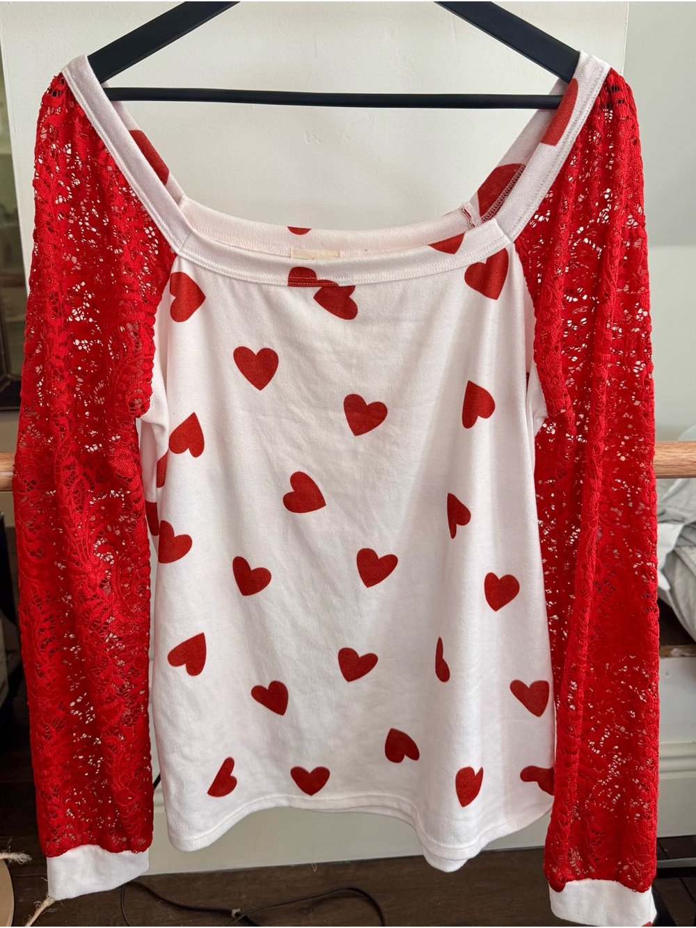 Ladies White Top with Red Heart Print and Red Lace Sleeves